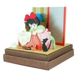 Arts And Crafts*Maison Ghibli Paper Craft Kiki flies - Kiki’s Delivery Service