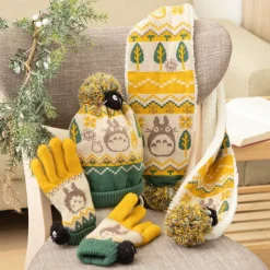 Outfits*Maison Ghibli Pom pom Scarf Totoro & Soot Sprites - My Neighbor Totoro