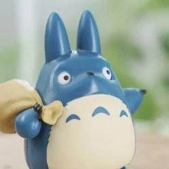 Toys*Maison Ghibli Pull Back Figurine Middle Totoro & acorn - My Neighbor Totoro