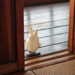 Statues*Maison Ghibli Small Totoro walking pocket statue - My Neighbor Totoro