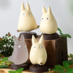 Statues*Maison Ghibli Small Totoro walking pocket statue - My Neighbor Totoro