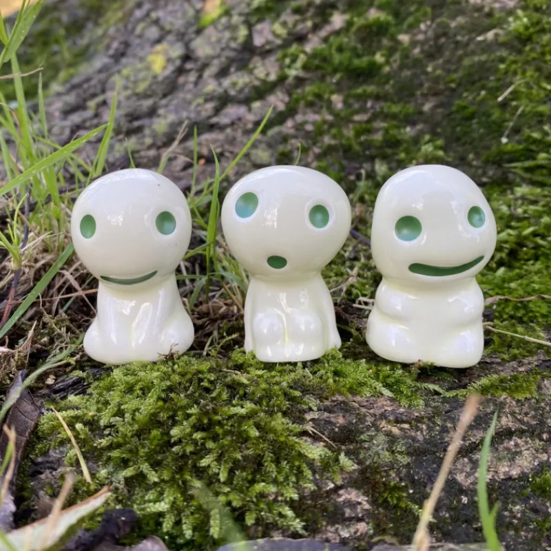 Statues*Maison Ghibli Statue Kodama B & 1 Blind Power Stone - Princess Mononoke